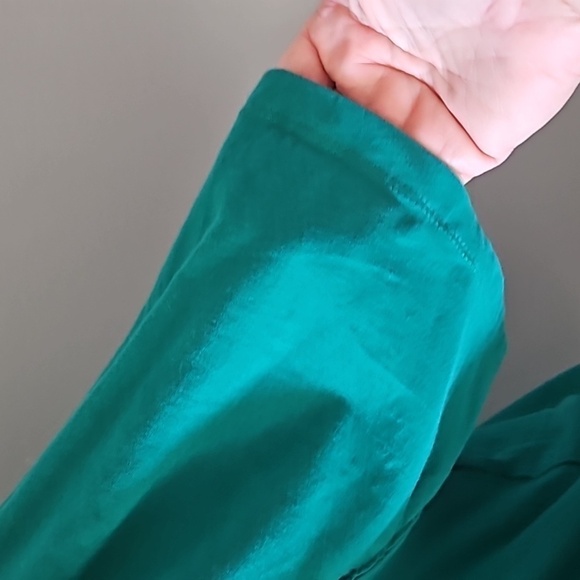 Old Navy Jade Green Soft Washed V-neck Short Sleeve Tee - Picture 4 of 7